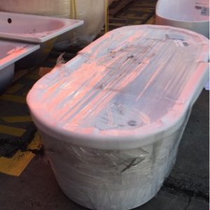 1700MM HARPER FREESTANDING BATH RRP$999 **CRACKED SIDE SOLD AS IS**