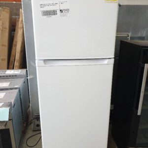LEMAIR WHITE TOP MOUNT FRIDGE LTM366W WITH RECESSED DOORS WITH 3 MONTH WARRANTY