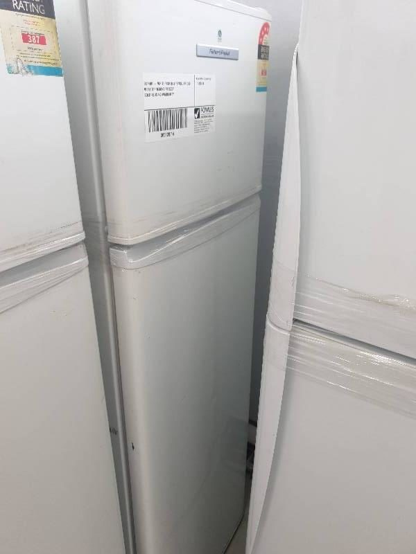 EX HIRE - WHITE FISHER & PAYKEL FRIDGE WITH TOP MOUNT FREEZER SOLD AS IS NO WARRANTY