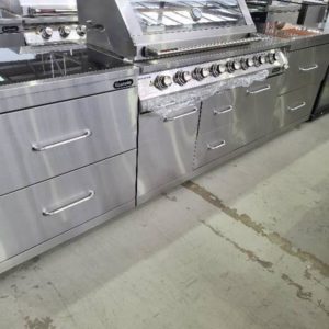 EX DISPLAY GASMATE OUTDOOR BBQ KITCHEN S/STEEL WITH BLACK GRANITE TOPS WITH 2 DRAWER CABINET EITHER SIDE WITH 6 BURNER BBQ WITH ROTISSERIE & SIDE WOK WITH 3 MONTH WARRANTY