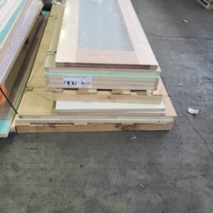 PALLET OF ASST'D DOORS IN VARIOUS STYLES AND SIZES