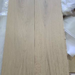 1900X190X14/3MM PEARL GREY OAK ENGINEERED FLOORING-(4274) (18 BOXES X 2.166 M2)