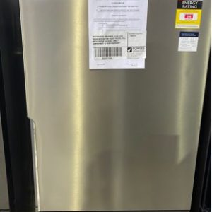 WESTINGHOUSE WBE4500SB-R 453 LITRE FRIDGE WITH BOTTOM MOUNT FREEZER FULL WIDTH CRIPSER LOCKABLE FAMILY COMPARTMENT 12 MONTH WARRANTY