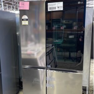 EX DISPLAY LG 655L SISE BY SIDE S/STEEL FRENCH DOOR FRIDGE WITH INSTA VIEW MODEL GSVB655L RRP $2499 6 MONTH WARRANTY SKU 470012001