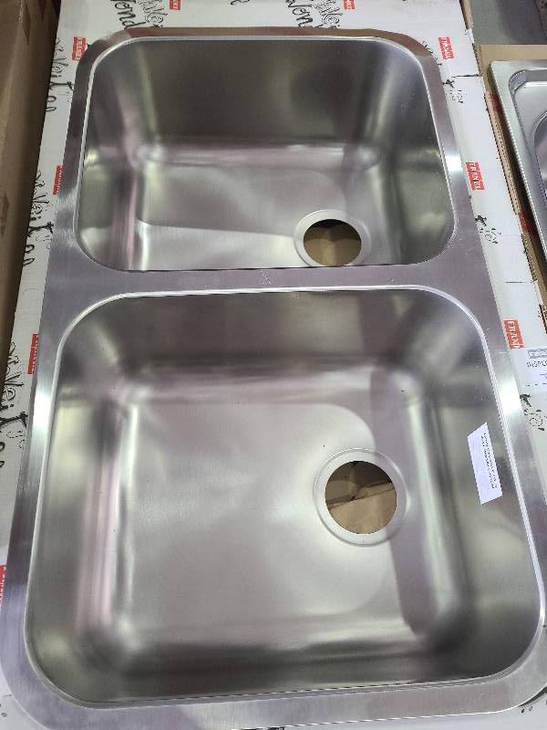 NEW FRANKE SSX120-36 DOUBLE BOWL UNDER MOUNT SINK WITH FRANKE WASTES WK655 X1 WK662 X 1 & OF427 X1