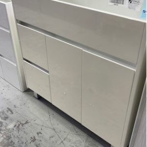 900MM GLOSS WHITE VANITY CABINET ONLY NO TOP 900KL-S510 **SOLD AS IS**