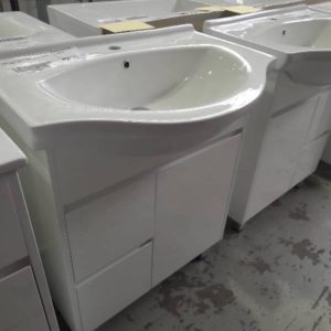700MM GLOSS WHITE VANITY WITH CERAMIC TOP 700KR-192