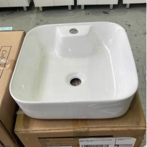 FRANZ LANCY 400 SQUARE COUNTER BASIN WHITE 1 TAP HOLE