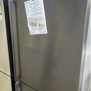 WESTINGHOUSE WBE5304BB DARK STAINLESS STEEL FRIDGE 528 LITRE WITH BOTTOM MOUNT FREEZER 4.5 STAR ENERGY EFFICIENT WITH HUMIDITY CONTROLLED CRISPER WITH 12 MONTH WARRANTY B 94979839