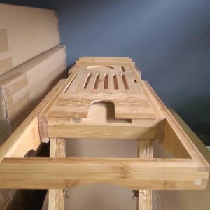 BAMBOO BATH CADDY WITH LEGS IBE001