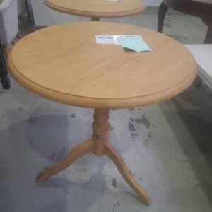 EX STAGING FURNITURE OAK TIMBE ROUND SMALL TABLE SOLD AS IS