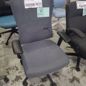 EX SAMPLE CHAIR - GREY FABRIC & MESH CHAIR WITH LUMBAR SUPPORT HEIGHT ADJUSTABLE BACK TILT FUNCTION RETAIL $199
