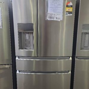 WESTINGHOUSE WHE6170SB 609LITRE S/STEEL FRENCH DOOR FRIDGE WITH ICE & WATER 913MM WIDE WITH CONVERTIBLE TEMPERATURE DRAWER FROM -23C TO 7 DEGREE TO BE FREEZER OR FRIDGE ALSO DUAL FREEZER STORAGE INTERNAL TOUCH CONTROLS RP$3199 12 MONTH WARRANTY