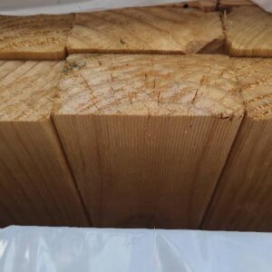 90X45 UTILITY GRADE PINE-88/4.8 (THIS PACK IS DISTRESSED TIMBER AND MOULD AFFECTED. SOLD AS IS)