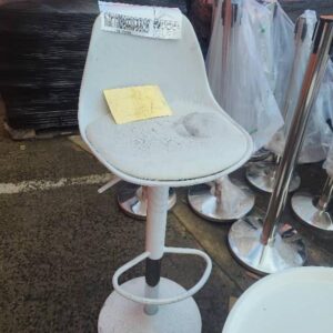 EX HIRE WHITE BAR STOOL SOLD AS IS