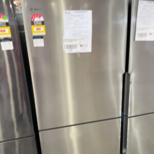 WESTINGHOUSE WBE5300SC S/STEEL 528LITRE FRIDGE WITH BOTTOM MOUNT FREEZER WITH 12 MONTH WARRANTY