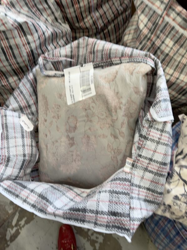 EX STAGING FURNITURE - BAG OF ASSORTED CUSHIONS SOLD AS IS