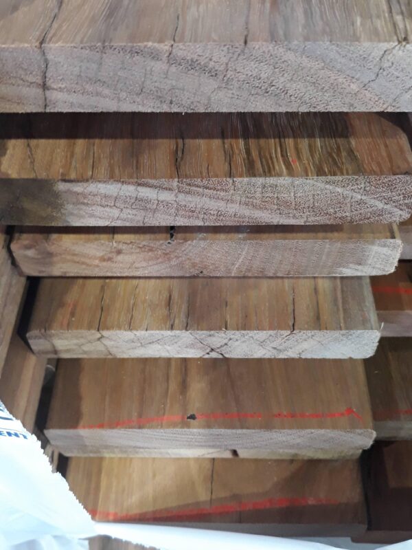 135X19 QLD SPOTTED GUM COVER GRADE DECKING