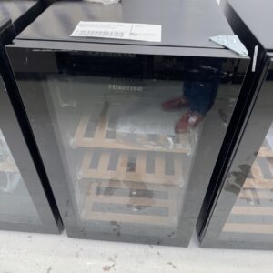 REFURBISHED HISENSE 30 BOTTLE SINGLE ZONE WINE FRIDGE HRWC30 3 MONTH BACK TO BASE WARRANTY