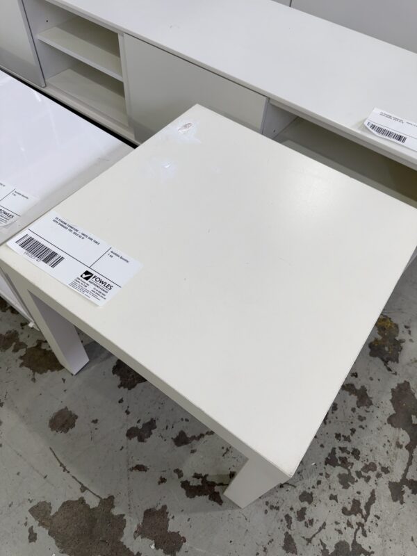 EX STAGING FURNITURE - WHITE SIDE TABLE WITH DAMAGED TOP, SOLD AS IS