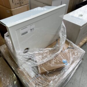 PALLET OF ASSORTED BATHROOM ACCESSORIES AND TAPWARE, PALLET 1