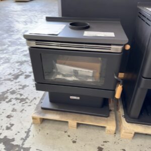 SCANDIA KALORA 500C2 WOOD FIRED HEATER, HEATS UP TO 200M2, 3 SPEED FAN CONTROL, 3 MONTH WARRANTY KA500C2-22-0047, **CARTON DAMAGED STOCK, MARKS OR DENTS, SOLD AS IS**