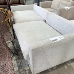 EX HIRE LIGHT GREY OVERSIZE COUCH, SOLD AS IS
