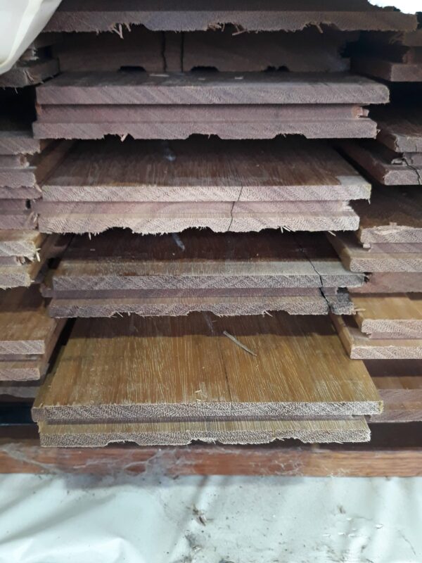 130X19 FEATURE GRADE SPOTTED GUM FLOORING