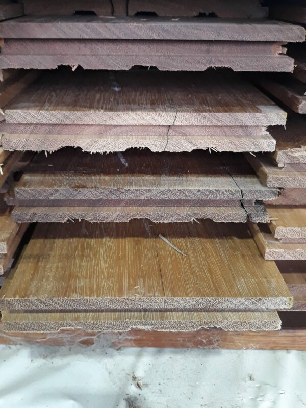 130X19 FEATURE GRADE SPOTTED GUM FLOORING