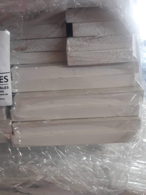 MIXED PACK OF PRIMED MDF MOULDINGS-180X18-12/5.4 90X18-25/5.4
