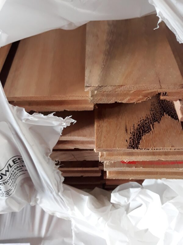 80X19 SPOTTED GUM COVER GRADE FLOORING