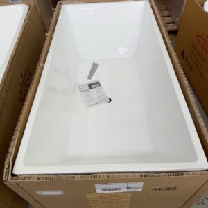 NEW CHASE 1600MM WHITE ACRYLIC FREESTANDING BATH TUB