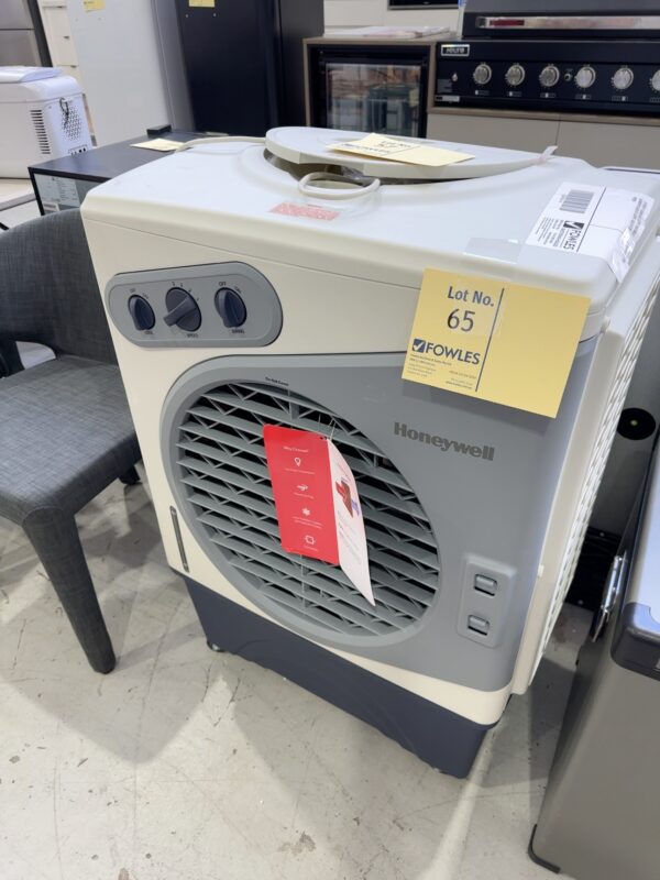 EX DISPLAY HONEYWELL 60LITRE PORTABLE EVAPORATIVE COOLER, CL60PM, SOLD AS IS RRP$699