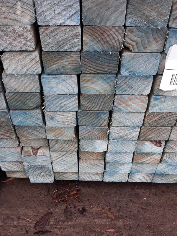70X45 T2 BLUE MGP10 PINE-110/4.2 (THIS PACK IS AGED STOCK AND MAY CONTAIN MOULD. SOLD AS IS)