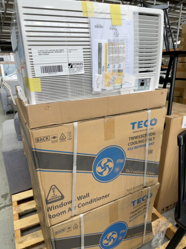 EX DISPLAY TECO 5.34KW COOL ONLY WINDOW WALL AIRCONDITIONG UNIT, TWW53CFWDG, 12 MONTH WARRANTY