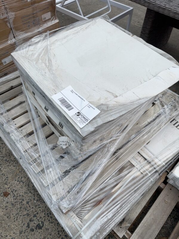 PALLET OF 600MM X 600MM BLIZZARD TILE APPROX