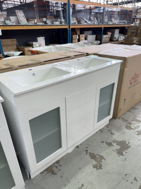 1200MM NEW DOUBLE BOWL VANITY, GLOSS WHITE WITH GLASS DOORS, DOUBLE BOWL CERAMIC VANITY TOP SK6027 & UV31-1200H-1TH