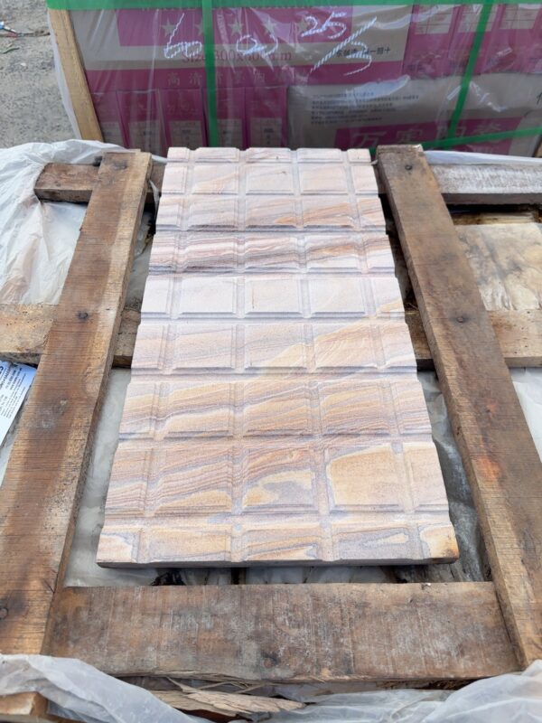 PALLET OF SQUARE SANDSTONE CLADDING 600MM X 300MM X 20MM