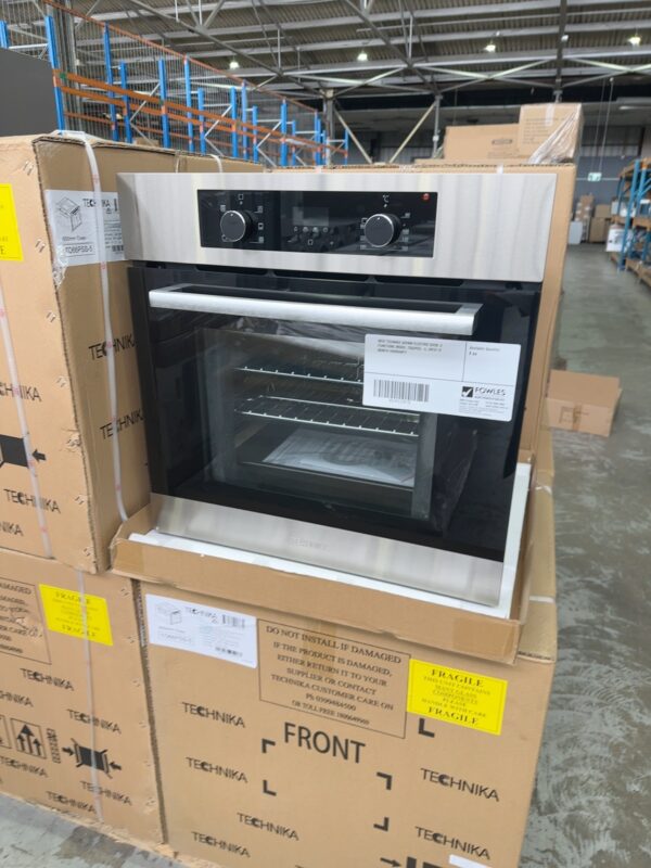 NEW TECHNIKA 600MM ELECTRIC OVEN, 6 FUNCTIONS MODEL TO66PSS-5, WITH 12 MONTH WARRANTY