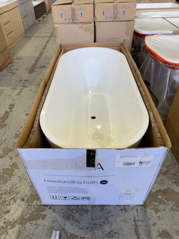 NEW SEIMA PAXI 1700MM FREESTANDING BATH WITH OVERFLOW, MODEL 192244 RRP$1600