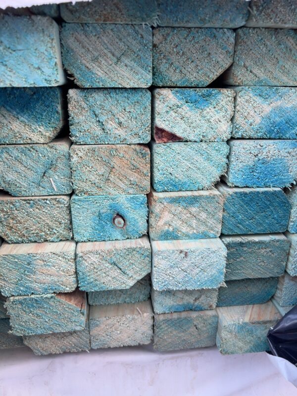 70X45 H2F BLUE MGP10 PINE-120/4.2 (THIS PACK IS AGED STOCK AND MAY CONTAIN SOME MOULD. SOLD AS IS)
