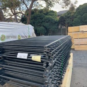 PALLET OF 1200X2400 BLACK FENCE PANELS CONTAINING APPROXIMATELY 28 PANELS