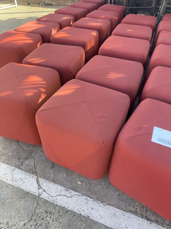 EX HIRE OUTDOOR BURGUNDY SQUARE OTTOMAN, SOLD AS IS