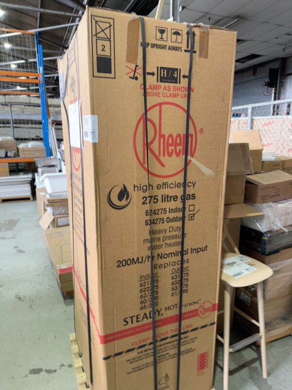 NEW RHEEM 634275NO HEAVY DUTY COMMERCIAL 275 LITRE OUTDOOR NATURAL GAS STORATE WATER HEATER, DESIGNED TO SUPPLY LARGE QUANTITIES OF HOT WATER. RRP$10,200 SOLD AS IS NO WARRANTY