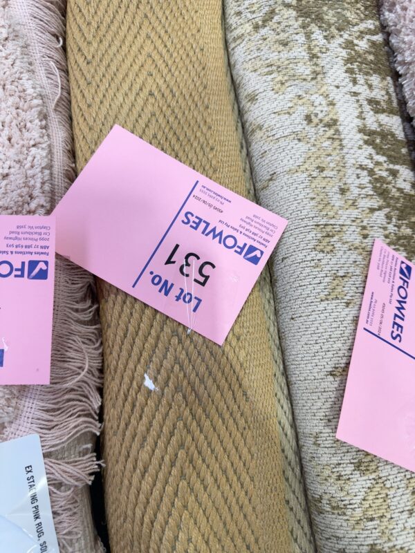 EX STAGING - BEIGE RUG, SOLD AS IS