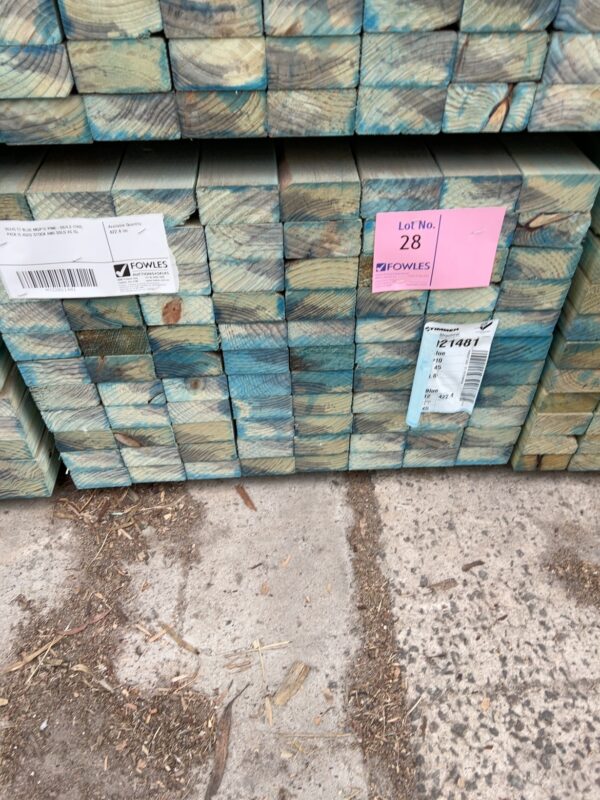 90X45 T2 BLUE MGP10 PINE-88/4.8 (THIS PACK IS AGED STOCK AND SOLD AS IS)