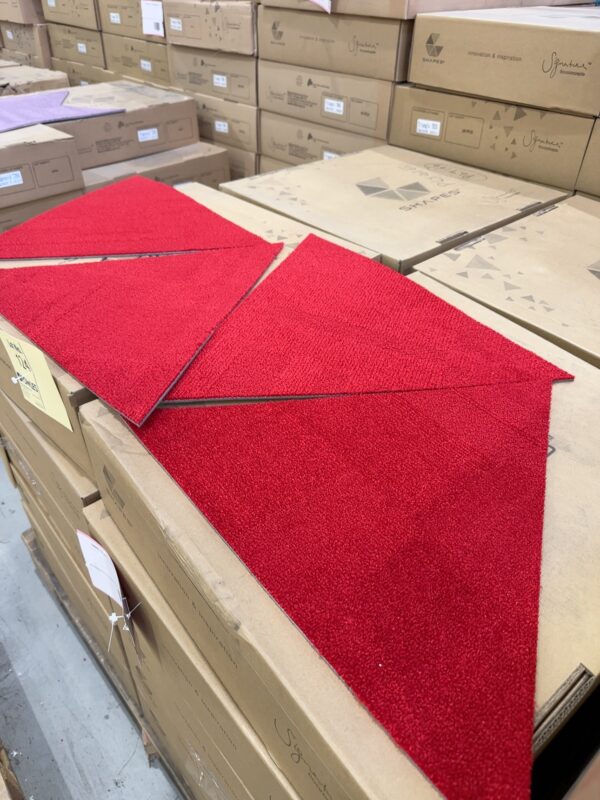 CARPET TILES - Triangle Red Head  (2.16m2)