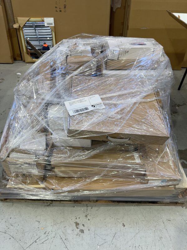 PALLET OF ASSORTED BATHROOM TAPWARE AND ACCESSORIES, POP UP WASTES, DIVERTERS, SPOUTS, WALL MIXERS, ETC SOLD AS IS