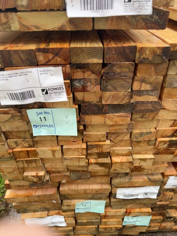 90X45 MGP10 TREATED PINE-104/5.4 (PLEASE NOTE SIZE OF TIMBER MAY VARY FROM DESCRIPTION)