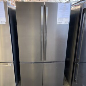 WESTINGHOUSE WQE6000BB DARK S/STEEL QUAD DOOR FRIDGE 541 LITRE, 896MM WIDE, DUAL SEALED CRISPERS WITH HUMIDITY CONTROL, 4 STAR ENERGY, FLEXIBLE INTERIORS, LOCKABLE DOOR COMPARTMENT, SPILLSAFE GLASS SHELVING, FINGERPRINT RESISTANT WITH 12 MONTH WARRANTY